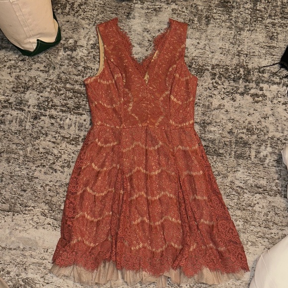 Francesca's Lace Dress - Picture 1 of 4
